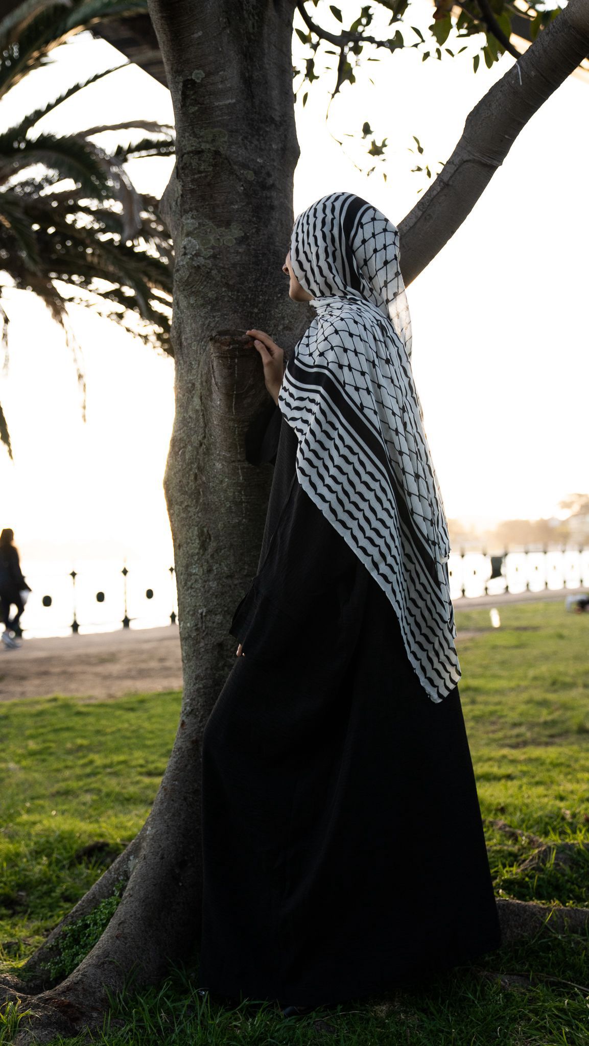 Modal Black Keffiyeh