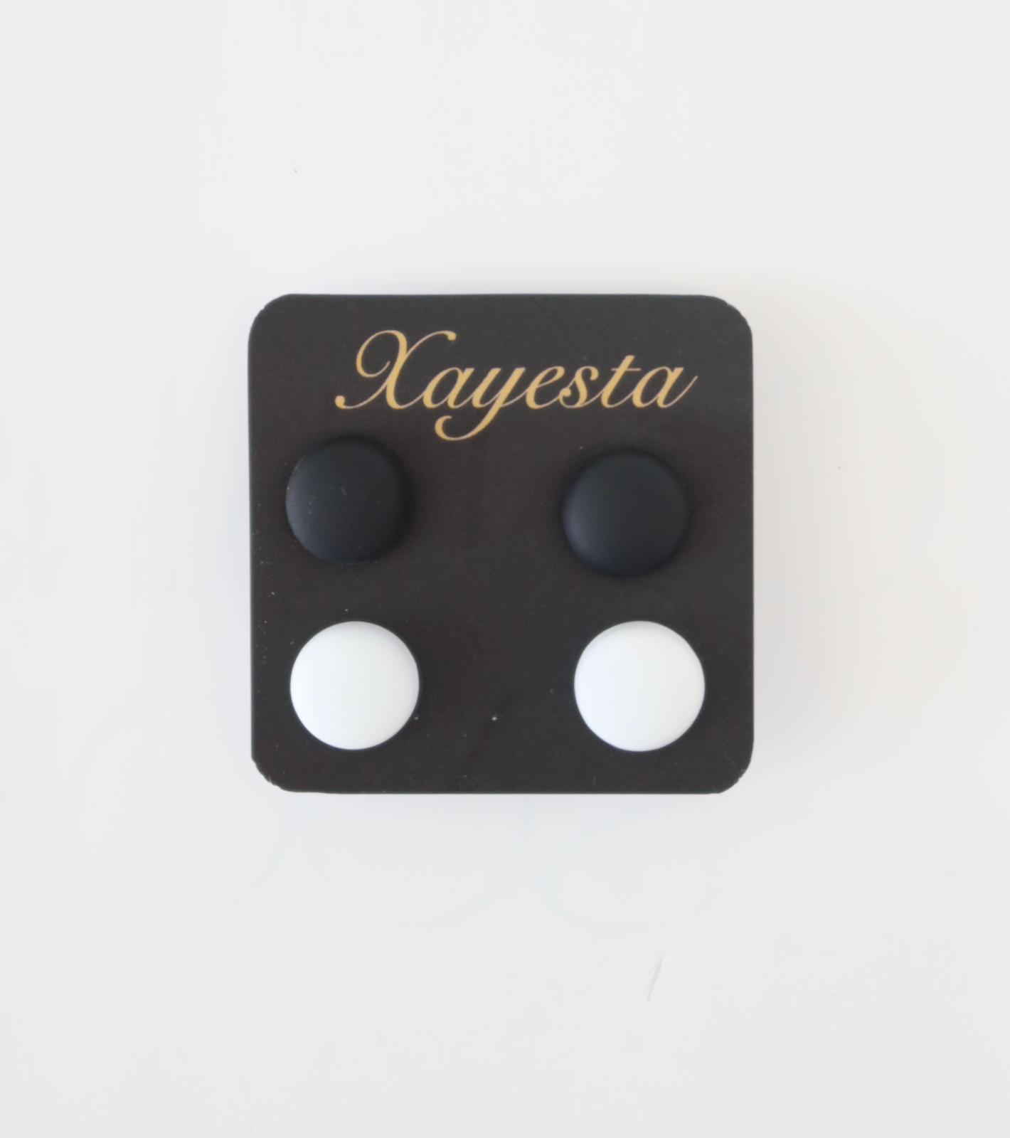 Hijab Black and White Magnet